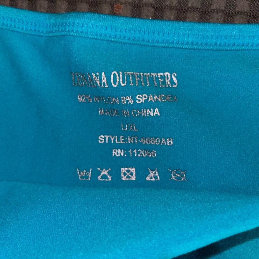 ACTIVEWEAR TANK - Picture 2 of 2